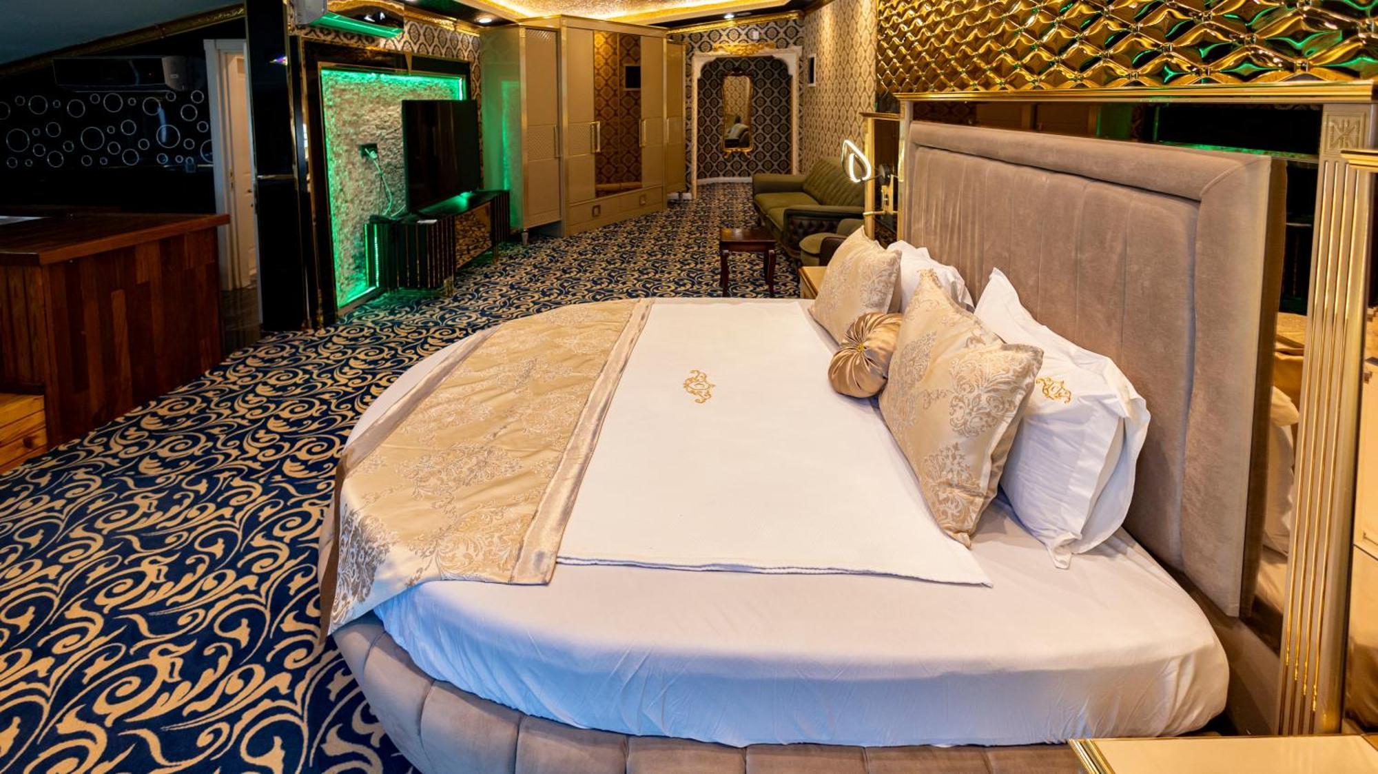 Adalya Palace